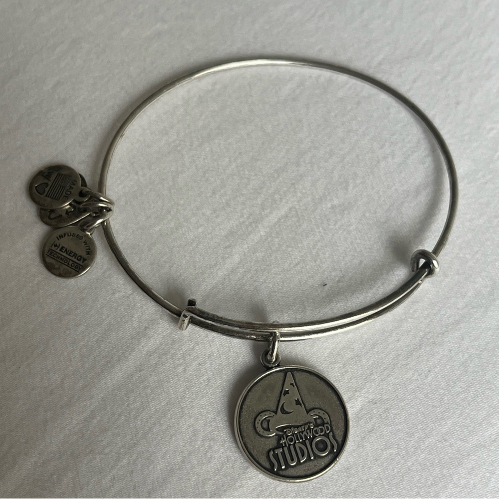Alex and Ani Silver Disney’s Hollywood Studios Sorcerer’s Hat Charm Bracelet